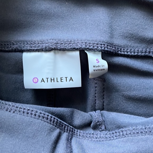 Womens Athleta legging - Picture 2 of 4